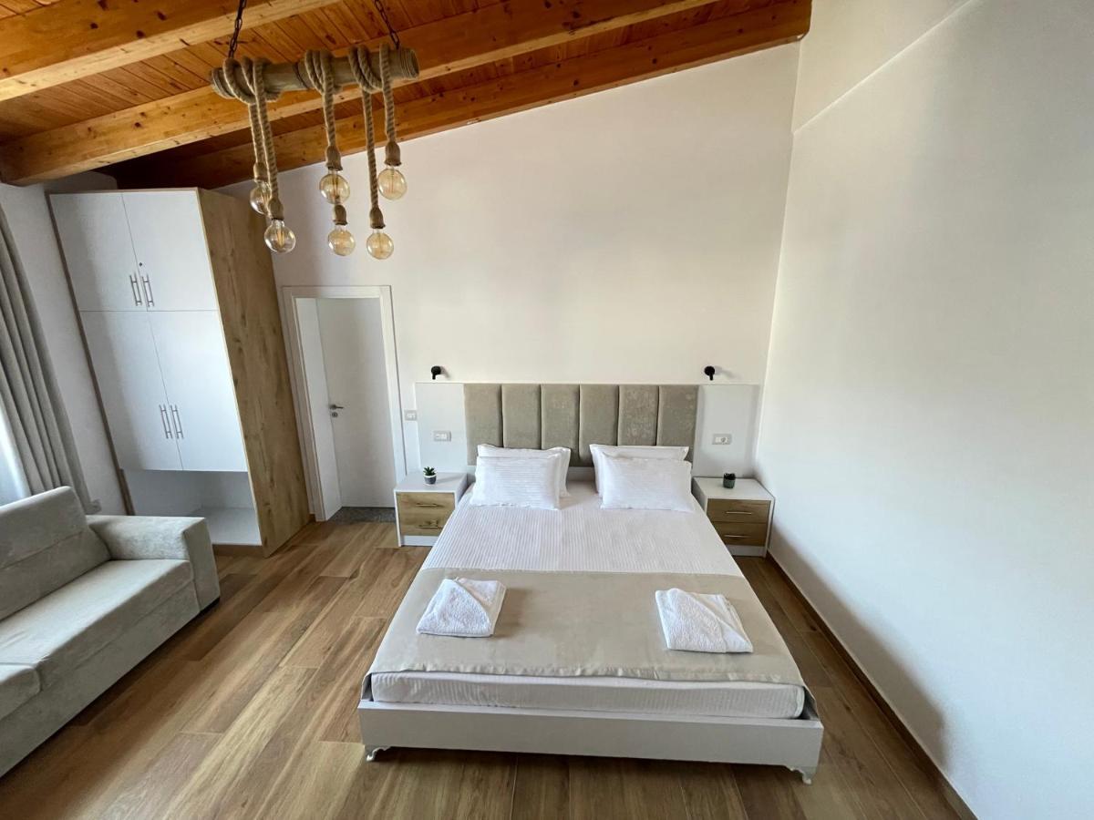 Venti Et Maris Hotel Ksamil Bagian luar foto