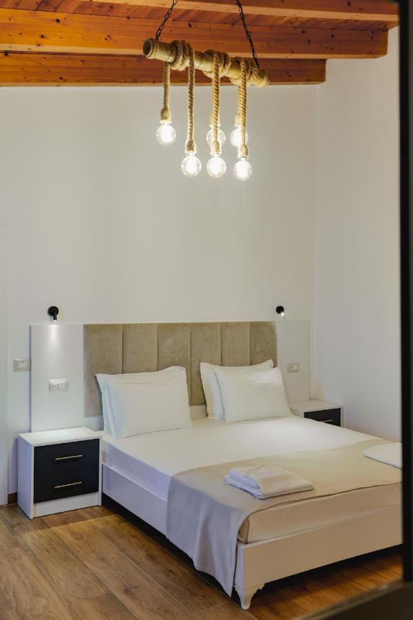 Venti Et Maris Hotel Ksamil Bagian luar foto