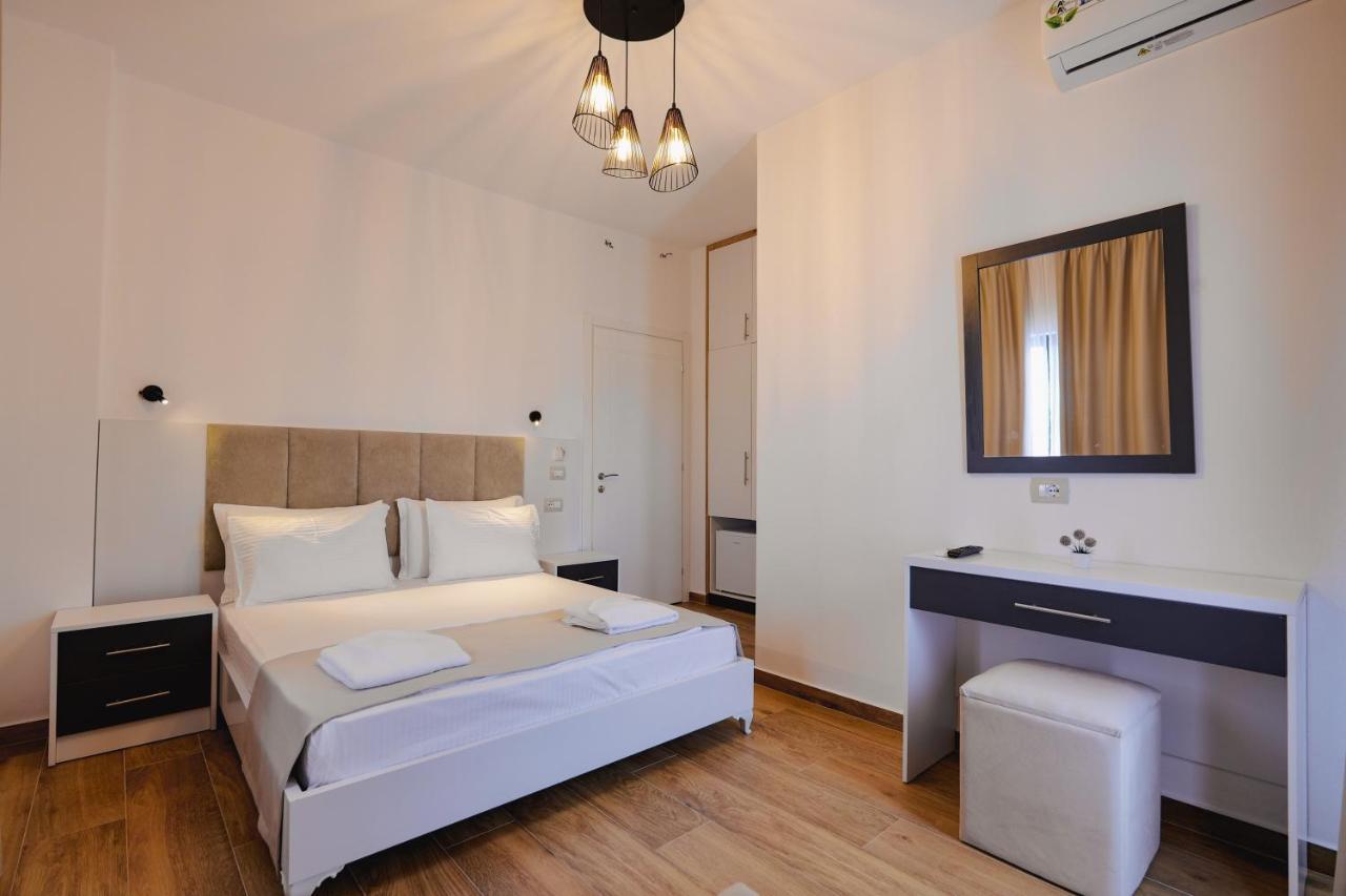 Venti Et Maris Hotel Ksamil Bagian luar foto