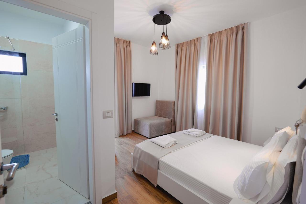 Venti Et Maris Hotel Ksamil Bagian luar foto